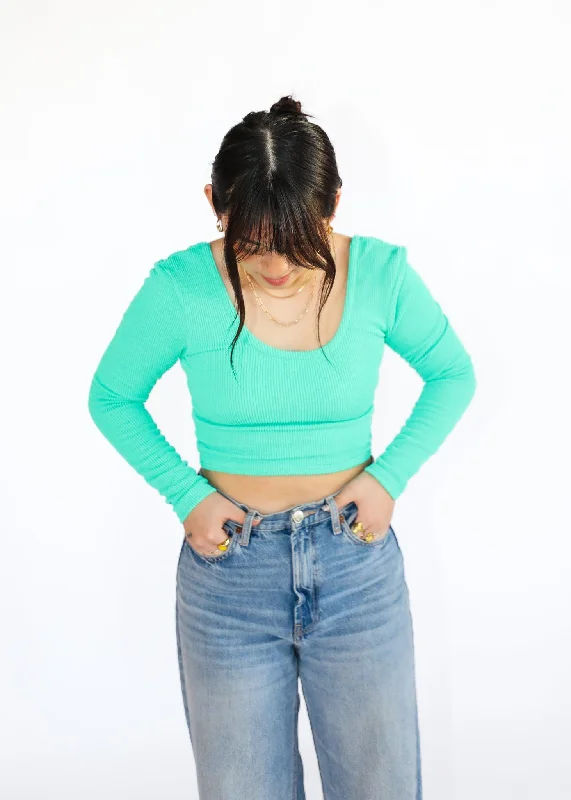 Weekend Offers You Can't Ignore Ocean Breeze Crinkle Top - Tropical Green