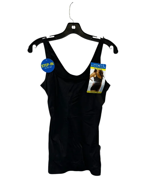 Weekend Deals to Make You Happy Top Sleeveless By Slimshaper In Black, Size: Xl