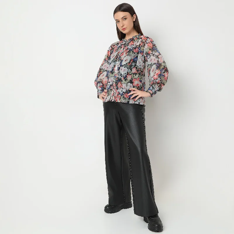 Weekend Bargains to Relish Regular Fit Printed Shirt