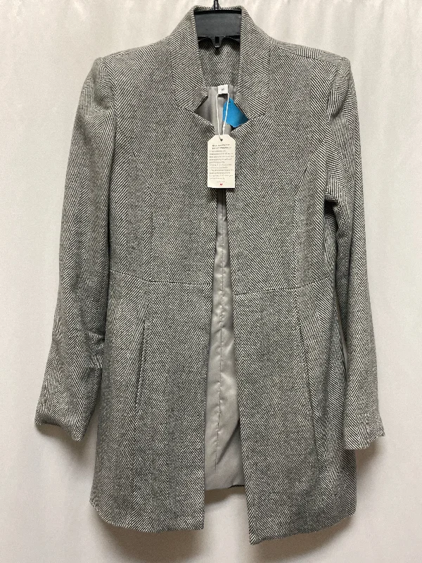Weekend Savings Galore Blazer By Clothes Mentor In Grey, Size: M