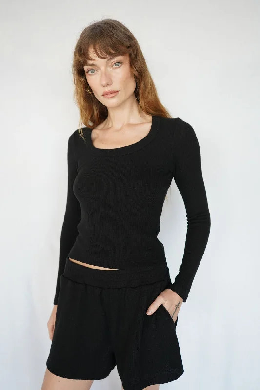 Weekend Offers That Impress Crown Waffle Scoop Long Sleeve - Black