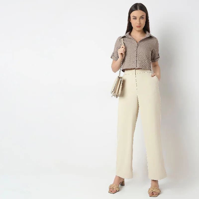 Weekend Offers That Dazzle Regular Fit Solid Shirt