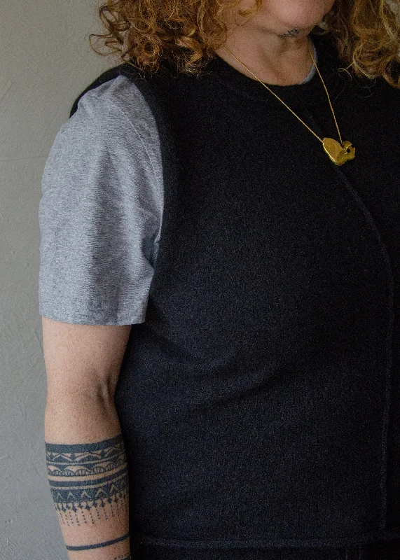 Weekend Shopping Bliss Recycled Cashmere Vest Top | Black