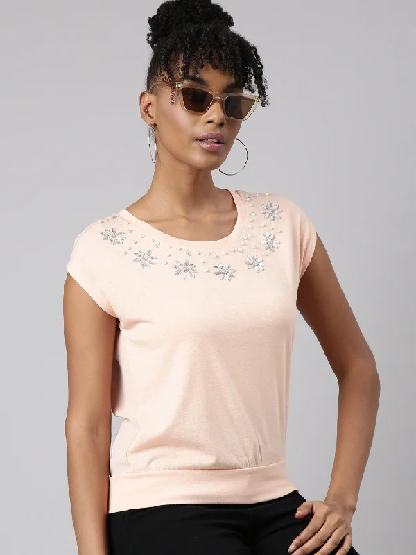 Weekend Discounts to Enjoy Women Peach Solid Top